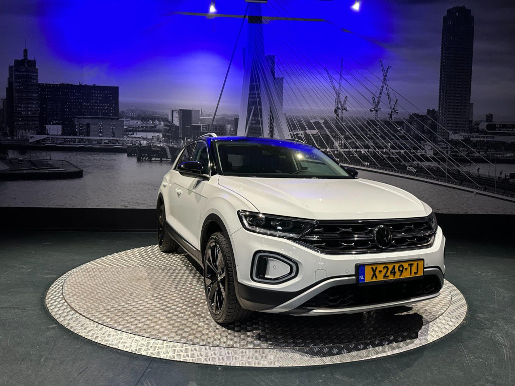 Volkswagen T-roc 1.5 tsi style *led*virtual*dab+*pdc v&a*trekhaak*navi*appc