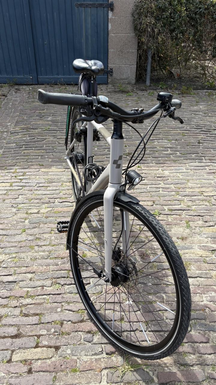 Fiets Cube travel EXC maat 54