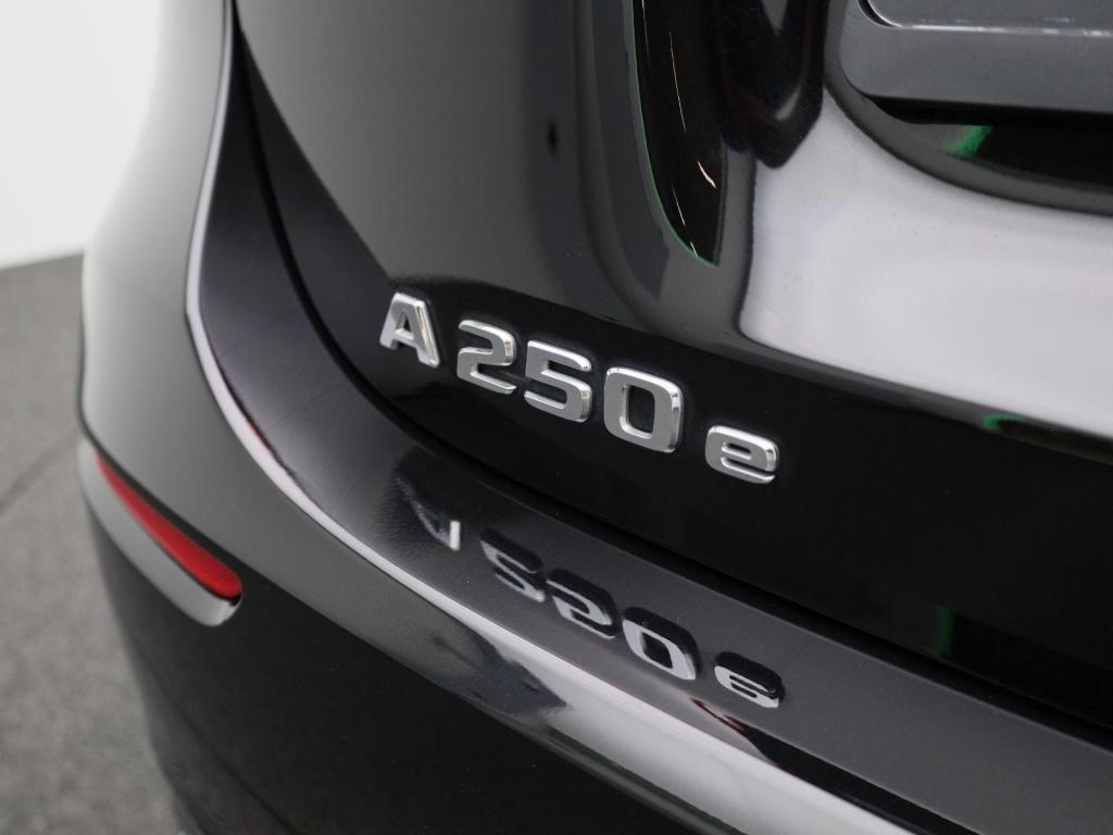 Mercedes-Benz A-Klasse 250 e luxury line | automaat | navigatie | apple car