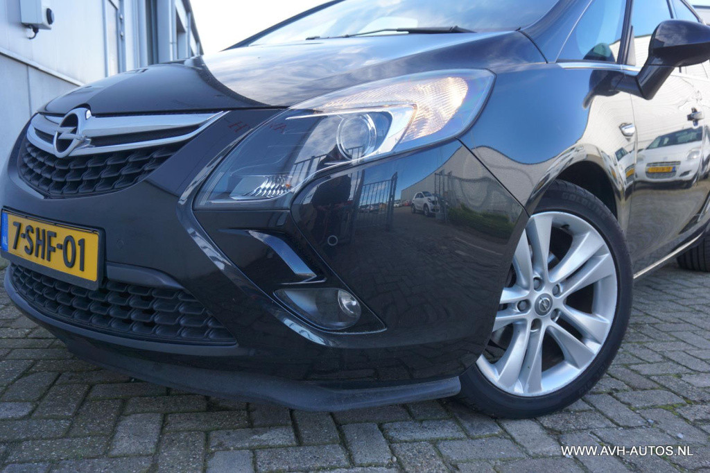 Opel Zafira tourer 1.4 edition