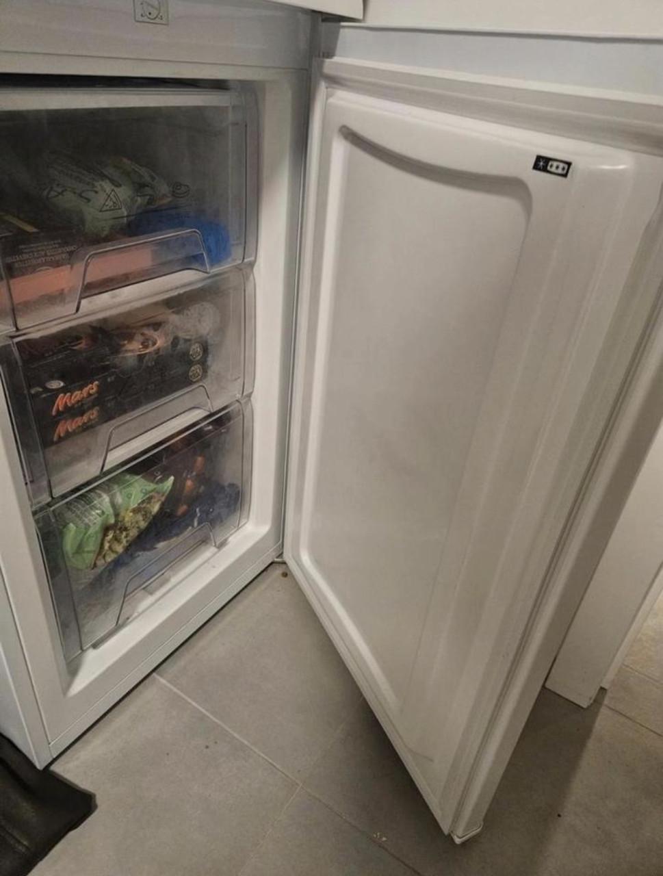 A++ klasse tafelmodel vrieskast 85x55 cm. Inhoud vriezer 85 liter