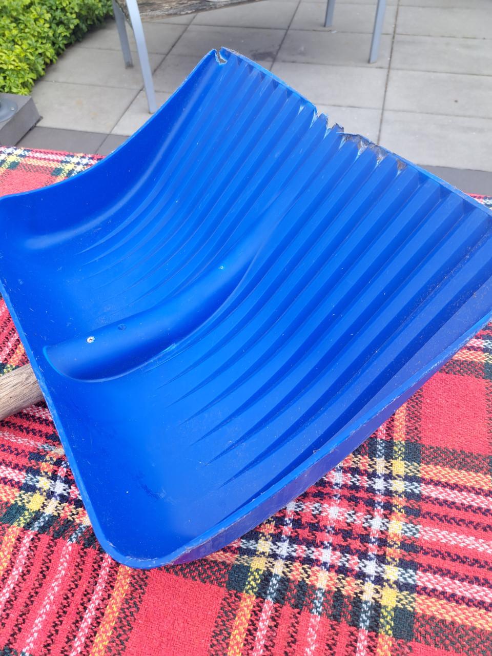 Kunststoffen voerschuif / sneeuwschep!