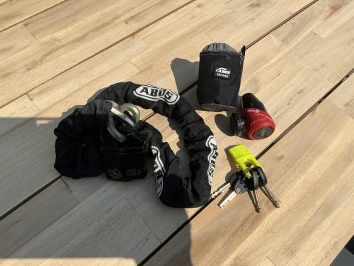 SET van twee ABUS ART 3 motorsloten