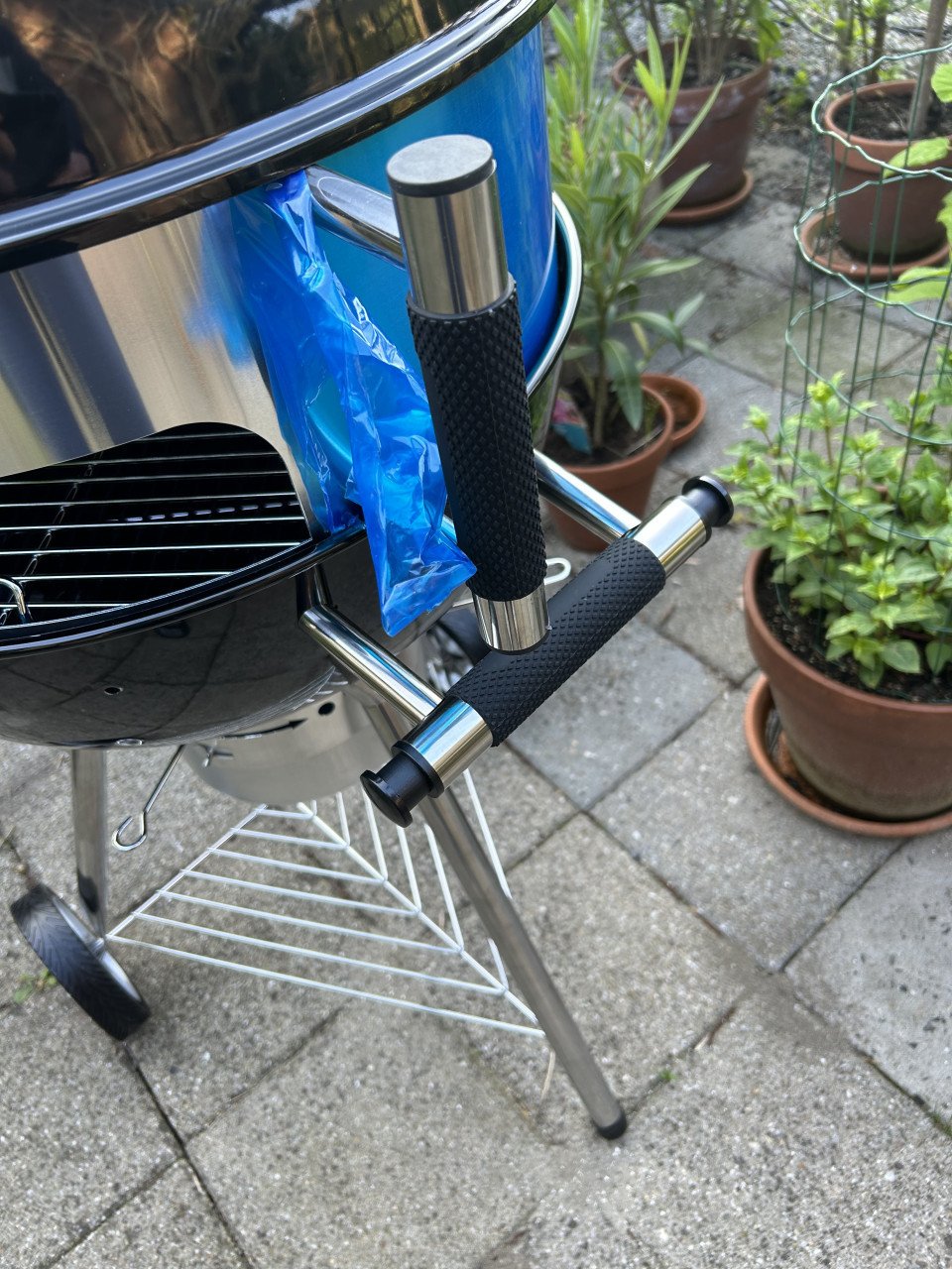 Nieuwe XXL BBQ + pizza-ring + beschermhoes + lederen BBQ schort !!