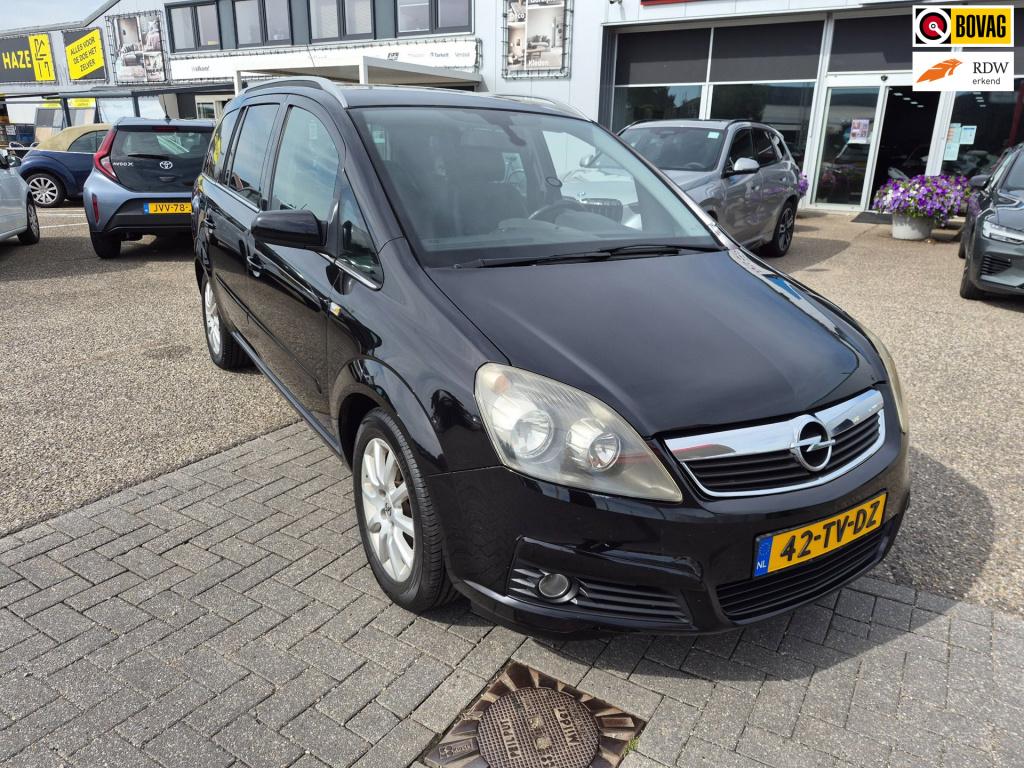 Opel Zafira 2.2 cosmo