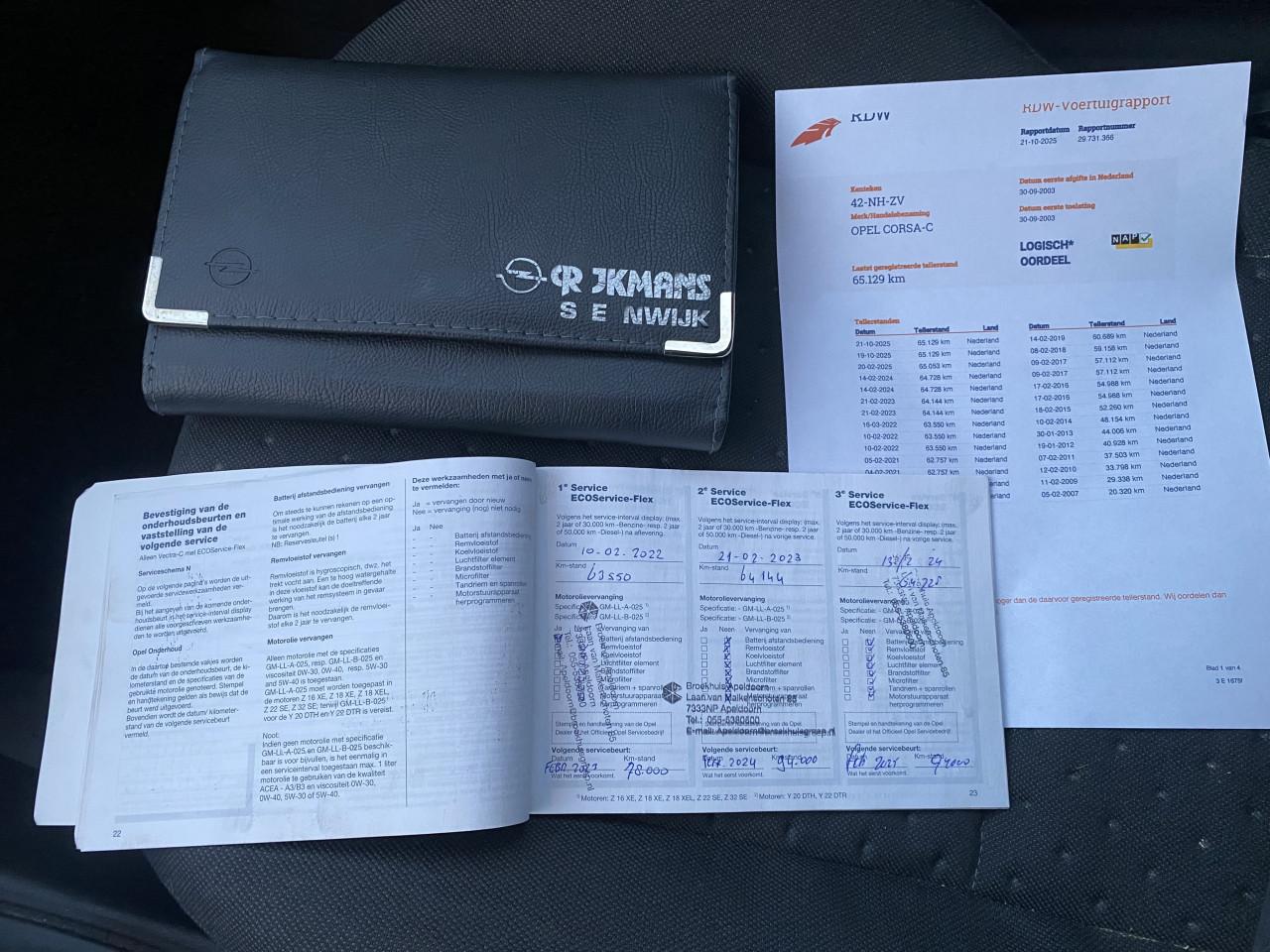 Opel Corsa 1.2 16V 3D Easytronic 2003 Grijs | 65.129 KM NAP | NIEUWE APK!