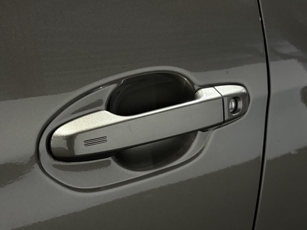 Toyota Verso-s 1.3 vvt-i dynamic | lage km-stand |