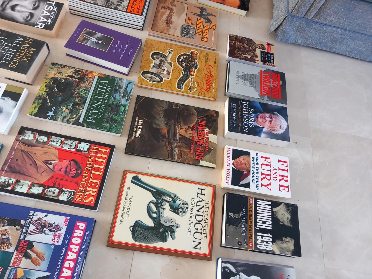 Partij boeken oa 2e wereldoorlog