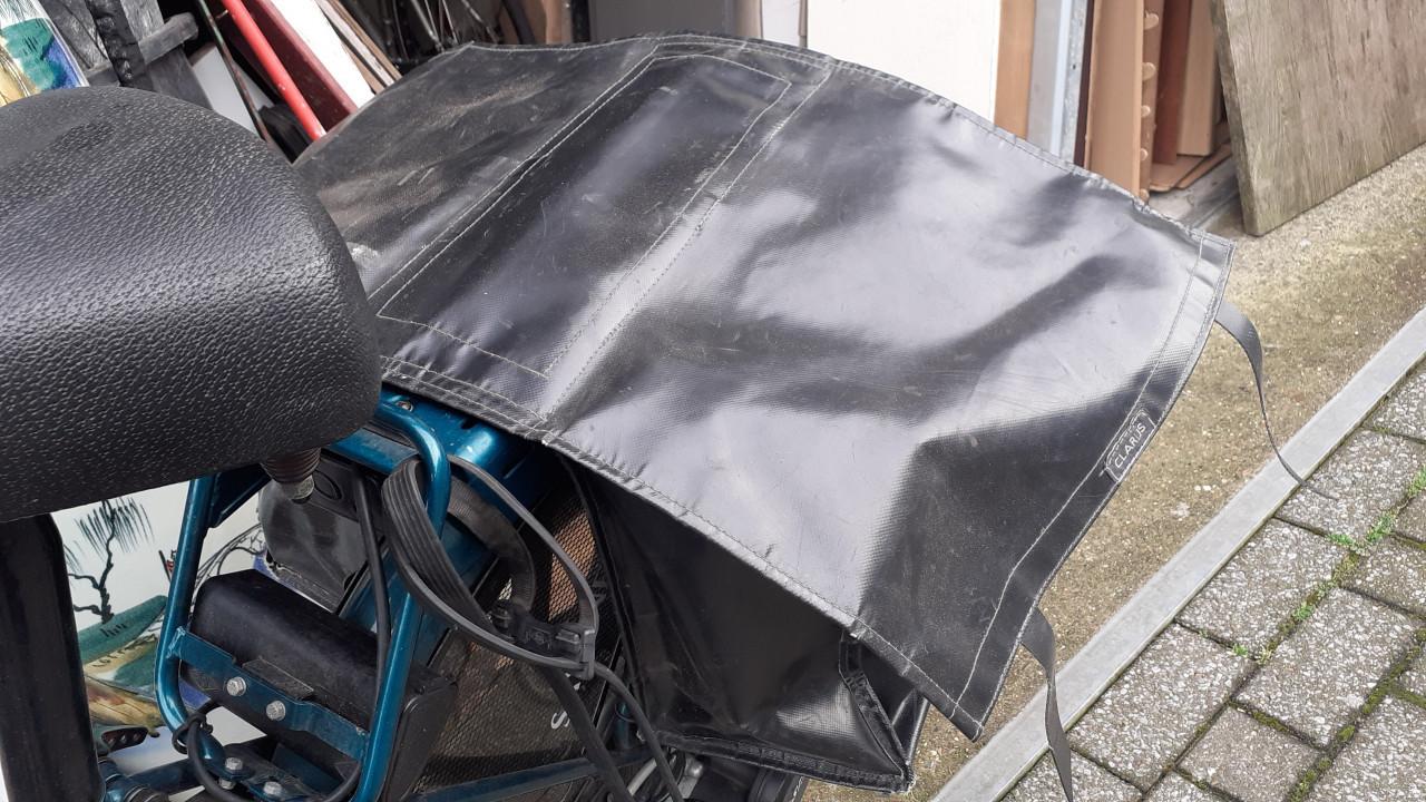 2 x Moederfiets GAZELLE 28i & CURTIS + Tassen.?