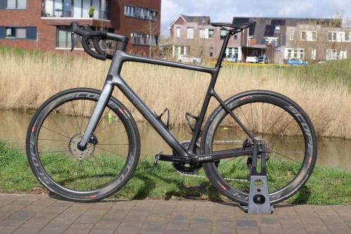 Scott Addict 20 grey XXL 61cm 105 Di2 12 speed