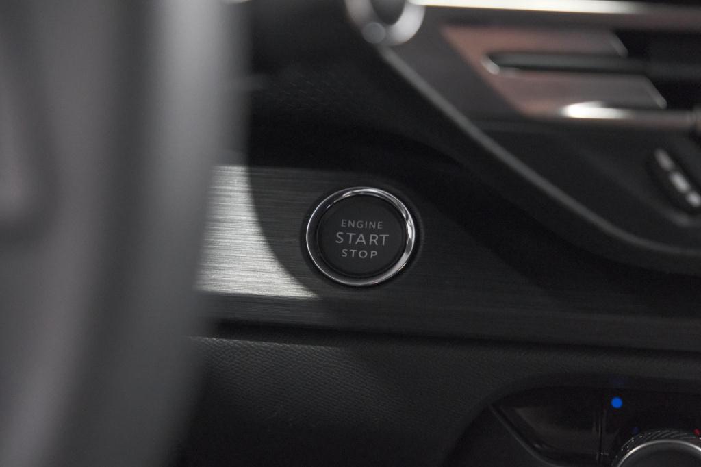 Citroen C5 X 1.6 plug-in hybrid 225 shine | adaptieve cruise control | head