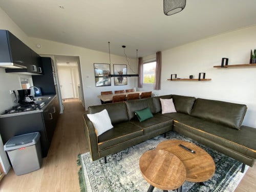 Mooie nieuwe 6 persoons woning te huur in Baarland