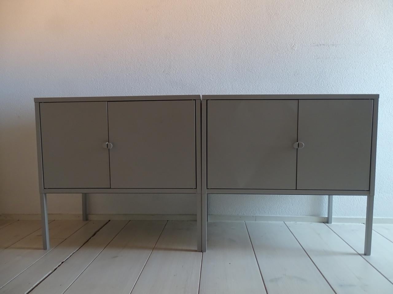 2x IKEA LIXHULT kast metaal grijs (60x35) €20 voor beide