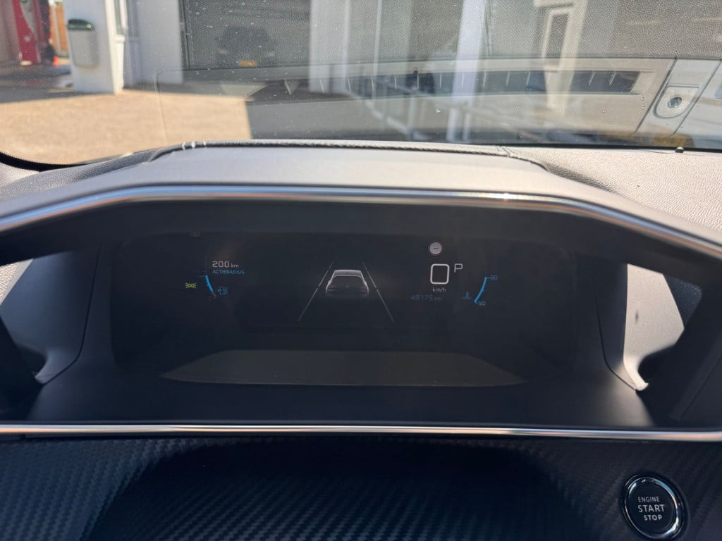 Peugeot 208 1.2 puretech gt black edition