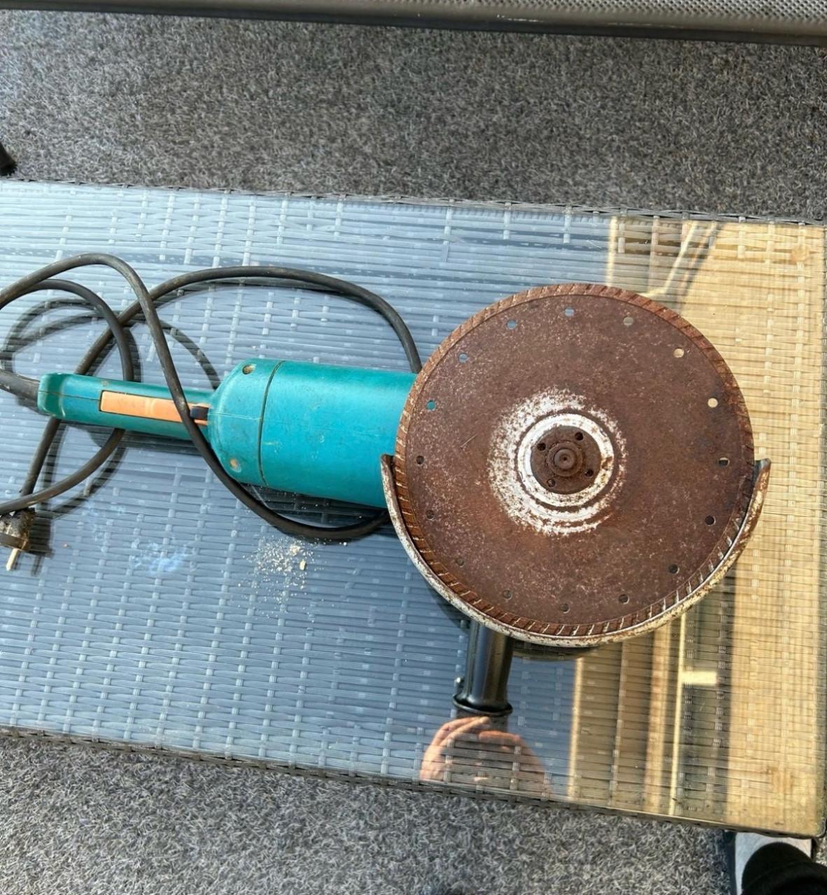 Makita slijpmachine 9029 - Gebruikt, nog in goede staat