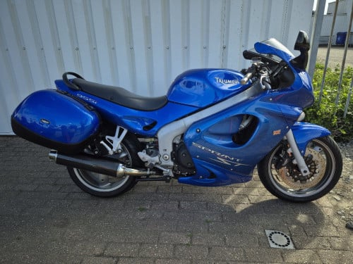 Triumph Sprint 955i uit 2005, sportieve toermotor