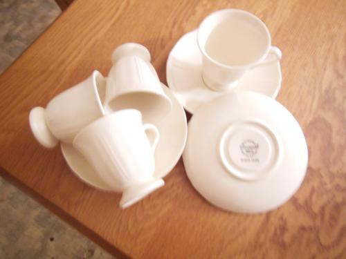 Espresso/Moccakopjes van Wedgwood Queens Shape