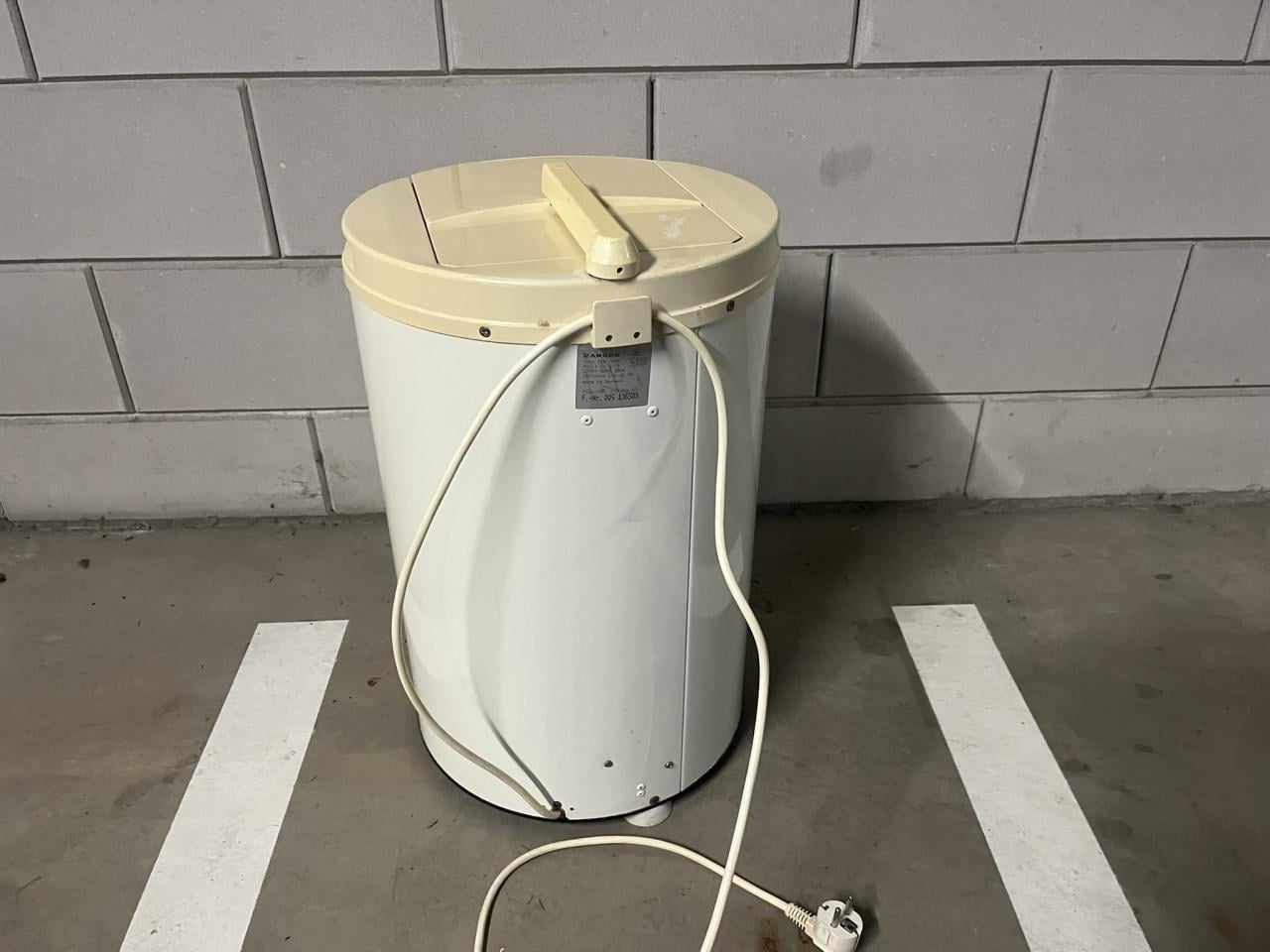 9 Centrifuges