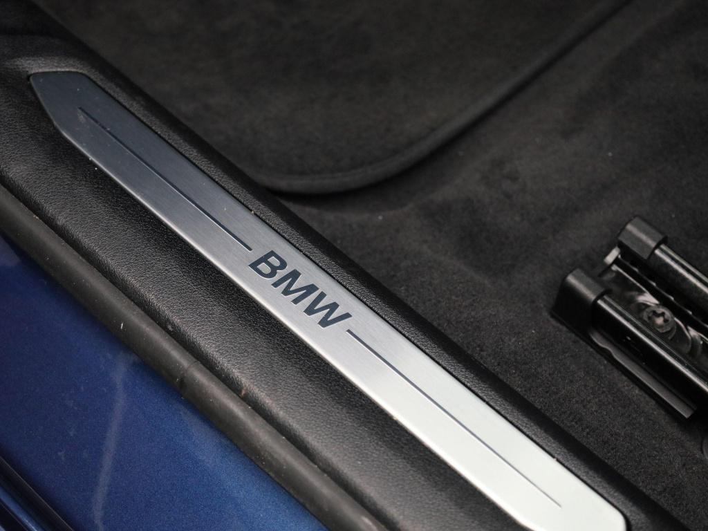 BMW 1 Serie 118i business edition | automaat | apple carplay / android auto