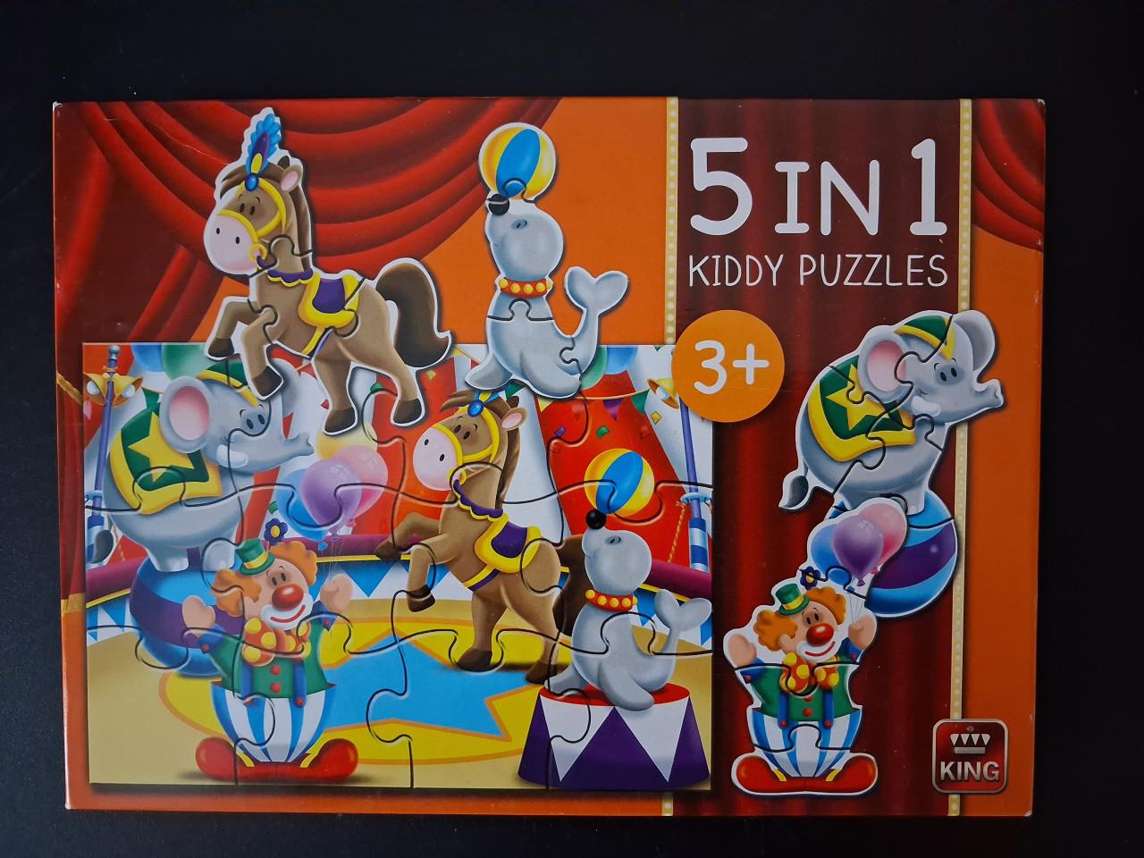 Kinderpuzzels o.a Kikker en brandweerman Sam