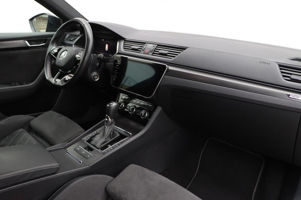 Skoda Superb combi 1.4 tsi iv sportline business 218pk dsg6