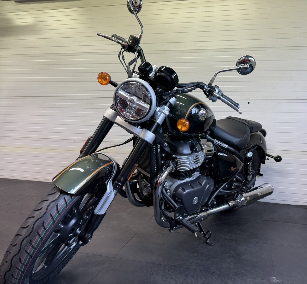 Royal Enfield Super Meteor 650 nu met €500,- voordeel!