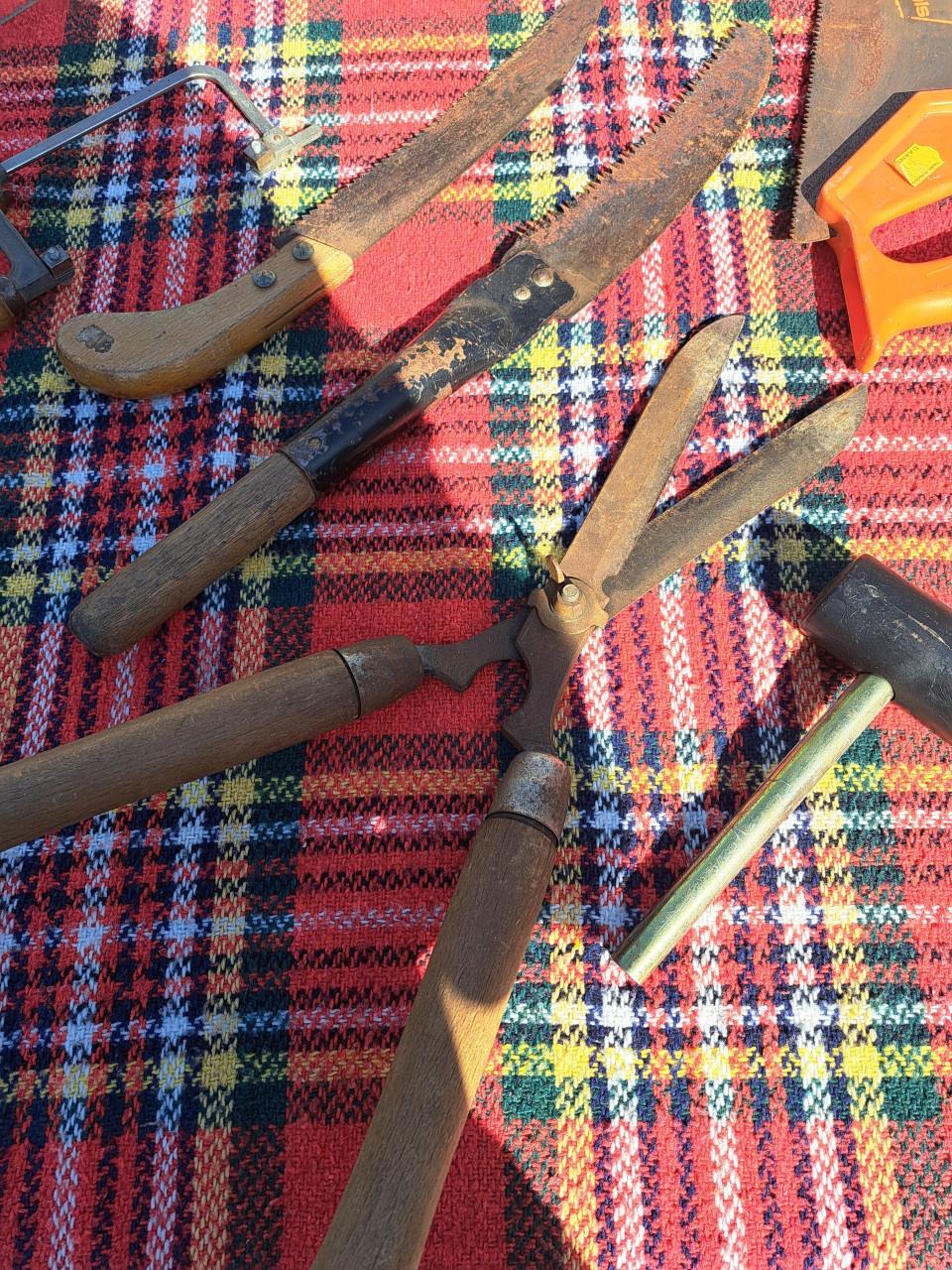 Klein restantje gereedschap, handig voor klusjes in en om huis of tuin.