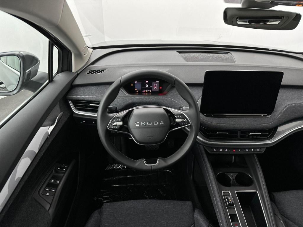 Skoda Elroq business edition elektromotor 150 kw / 204 pk suv