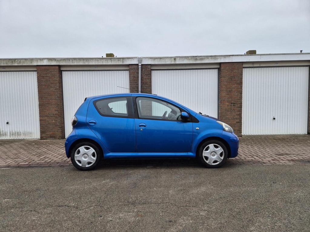 Toyota Aygo 1.0-12v comfort / origineel nl / 5-deurs / airco