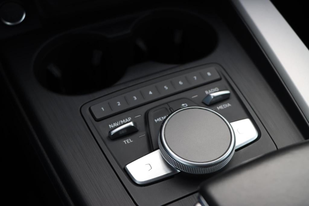 Audi A4 allroad 45 tfsi quattro pro line 245pk s-tronic elektrische stoelen