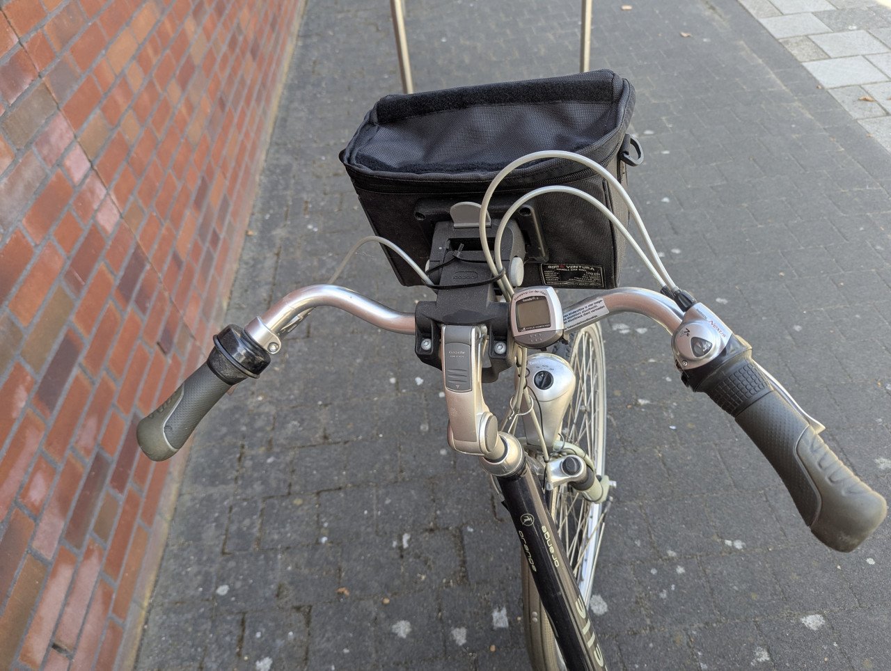 Te Koop Gazelle damesfiets met fietstassen