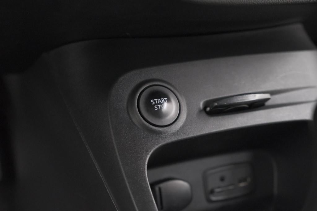 Renault Captur tce 90 dynamique | trekhaak | navigatie | camera | parkeerse