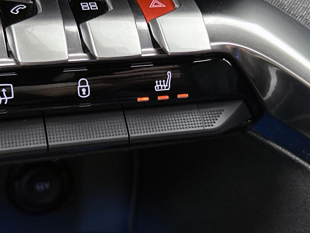 Peugeot 3008 130 pk automaat gt line | rijklaar lederen bekleding | camera 