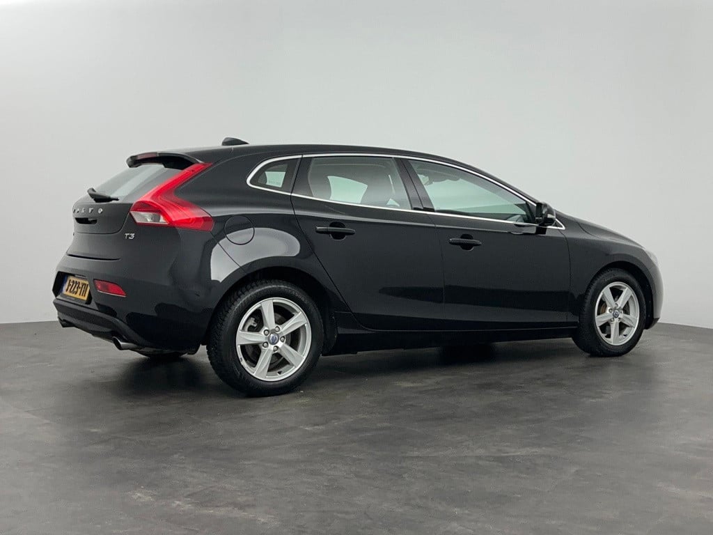 Volvo V40 1.6 t3 momentum clima cruise 107262km