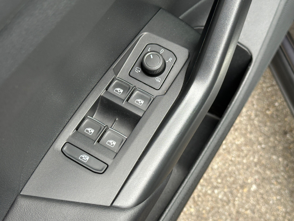 Volkswagen T-cross 1.5 tsi 150pk dsg 2x r-line | camera | virtual cockpit |
