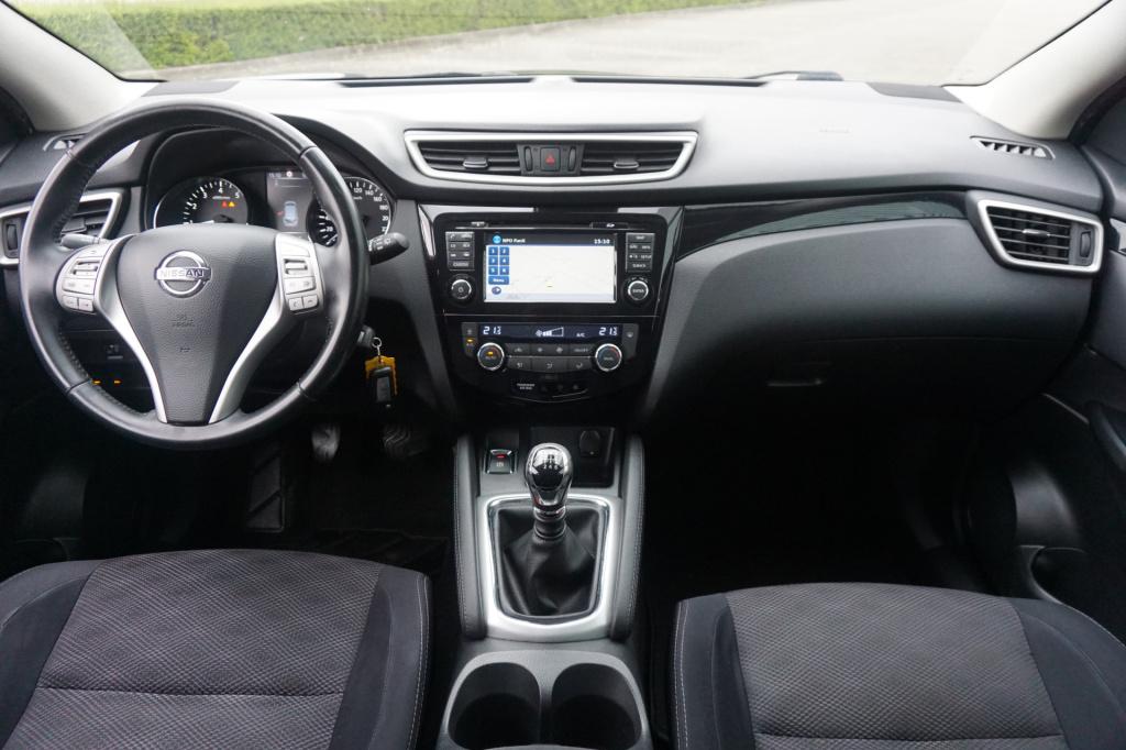 Nissan Qashqai 1.2 acenta climate / navi / cruise / camera / parkeers. / tr