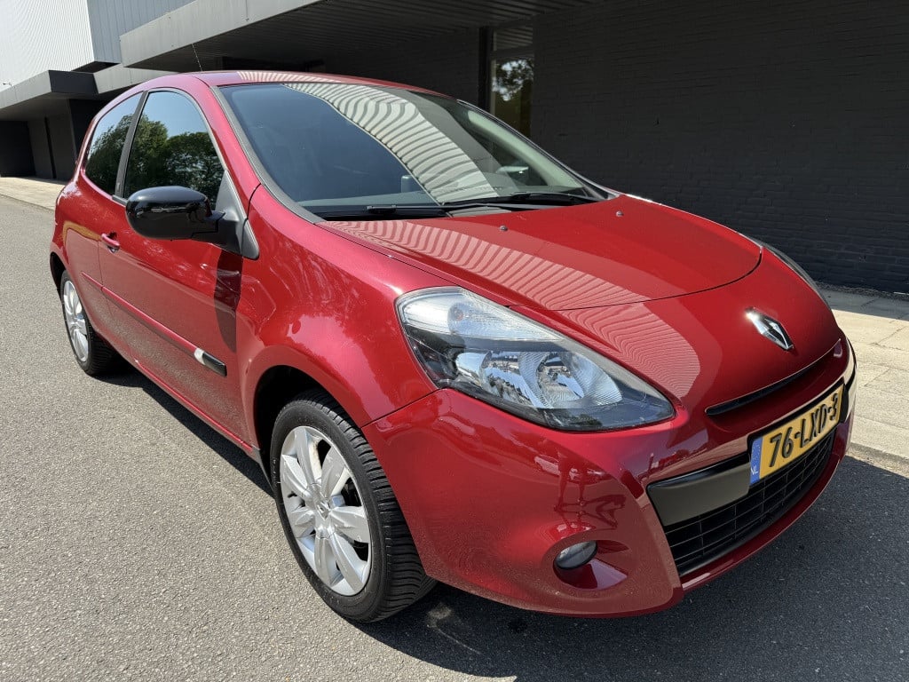 Renault Clio 1.2 tce 20 jaren editie // goed uitgerust // nette staat //