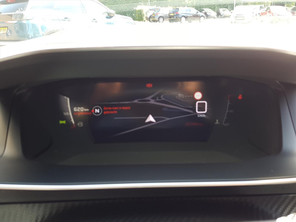 Peugeot 2008 1.2 puretech 100pk allure pack navi | bluetooth | applecarplay