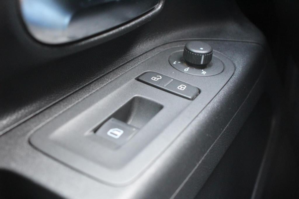 Volkswagen UP! 1.0 black-edition - panoramadak - leer - leder - cruise cont