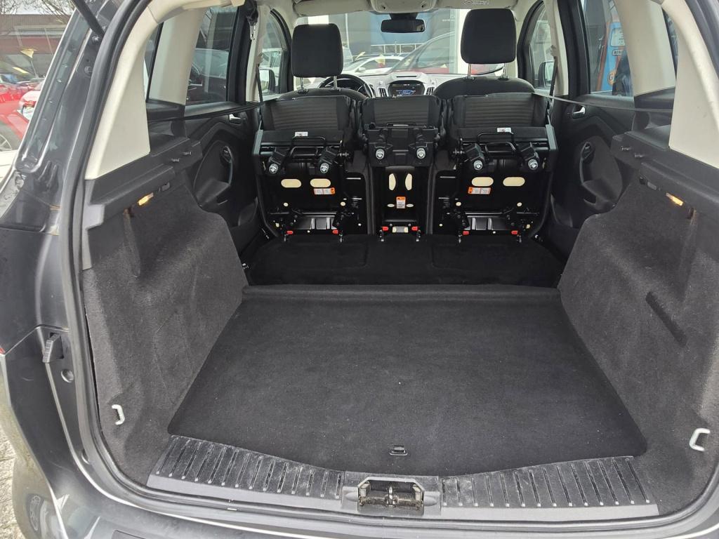 Ford C-max 1.0 titanium