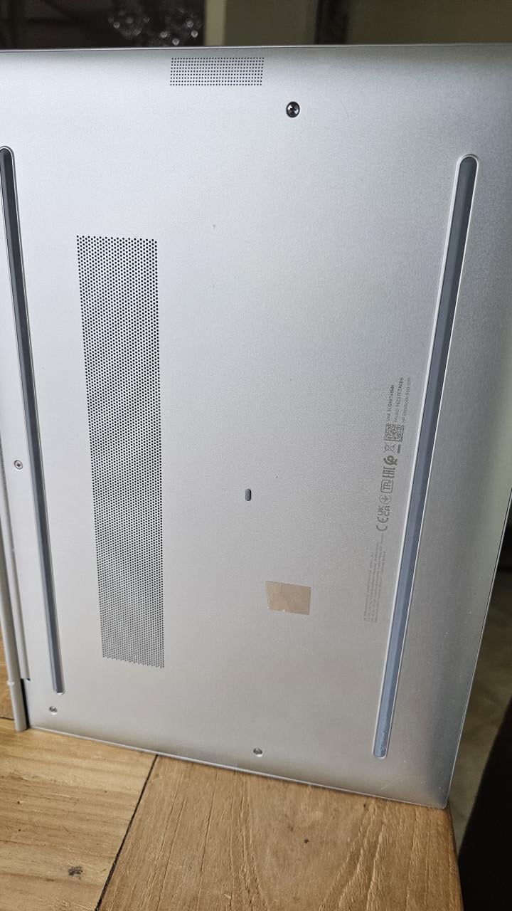 HP EliteBook 860 G10 - 96Z17ET QWERTY | I5 ultra |16| 512