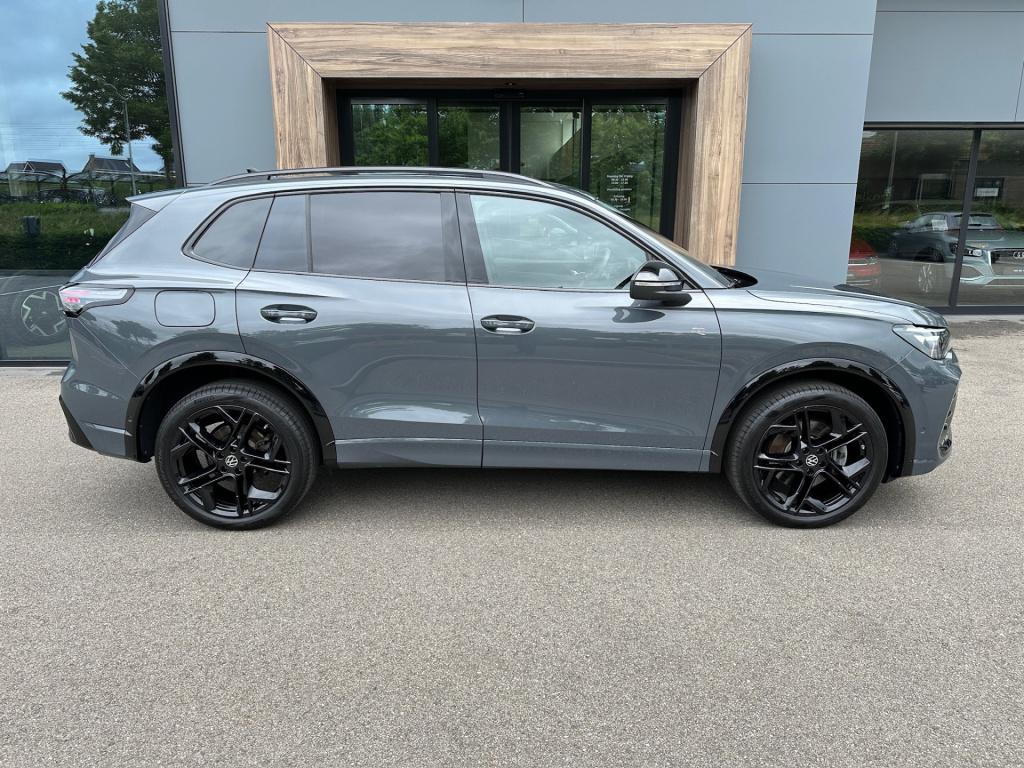 Volkswagen Tiguan 1.5 ehybrid r-line | black line | 360 camera | 20 inch | 