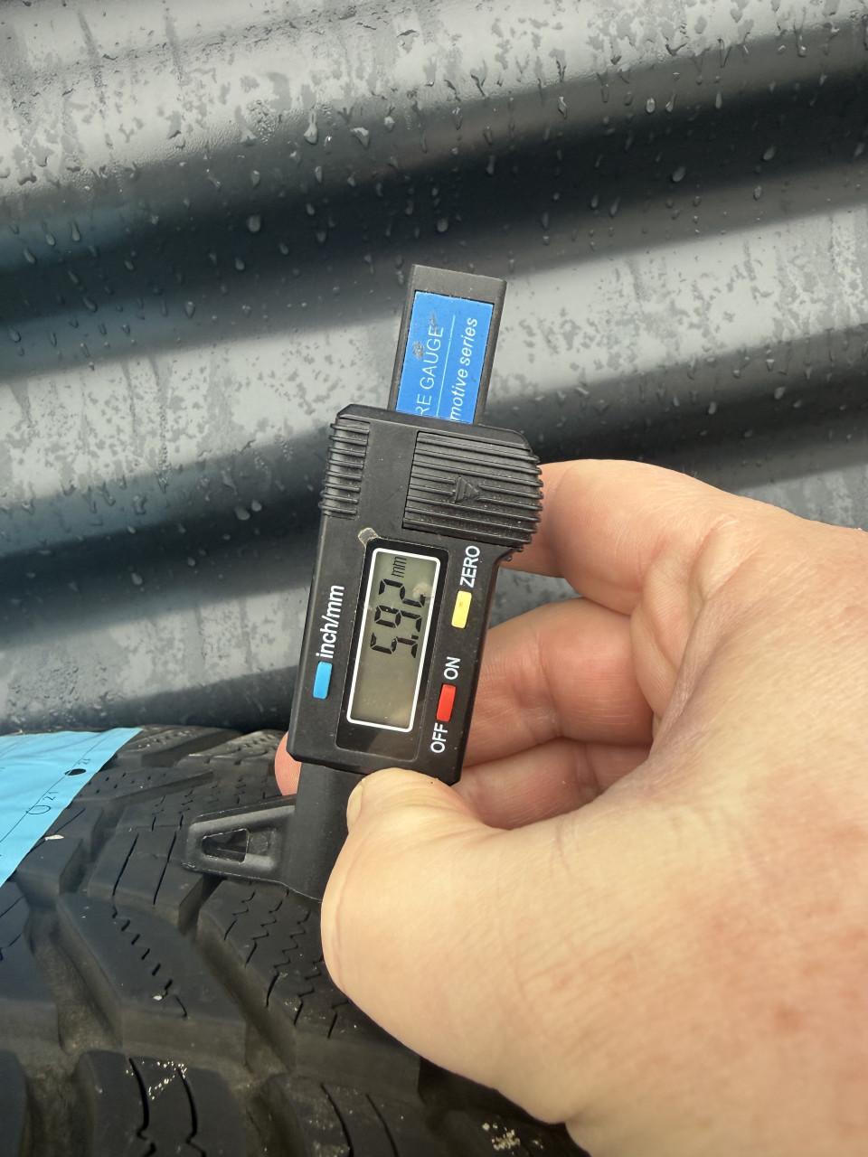 Mercedes-Benz originele lichtmetalen velgen met winterbanden – 18 inch