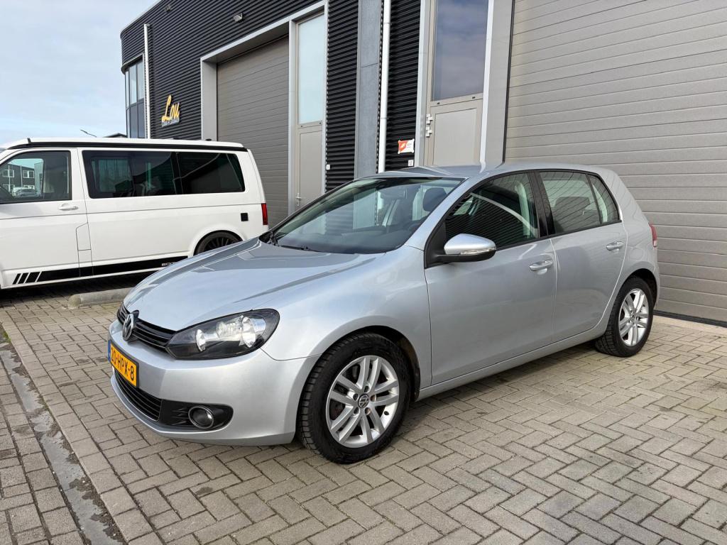 Volkswagen Golf 1.4 tsi highline/automaat/goed onderhouden/clima/lichtmetaa