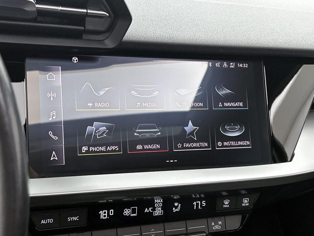 Audi A3 sportback 30 tfsi s edition | automaat | panoramadak | apple carpla