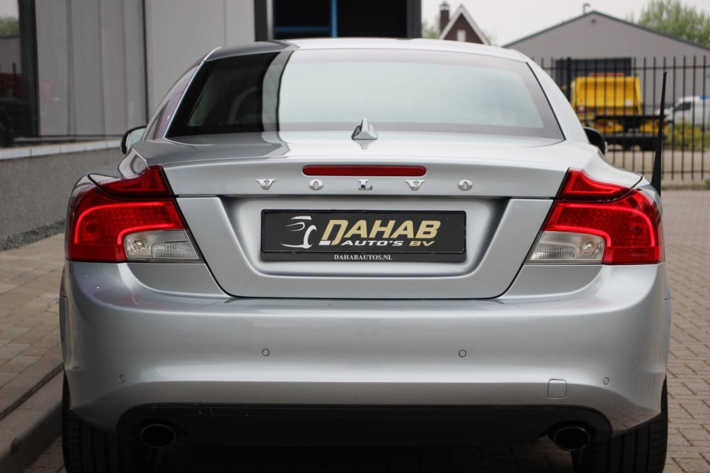 Volvo C70 convertible 2.5 t5 momentum | cruise | 230pk | leder/elec. stoele