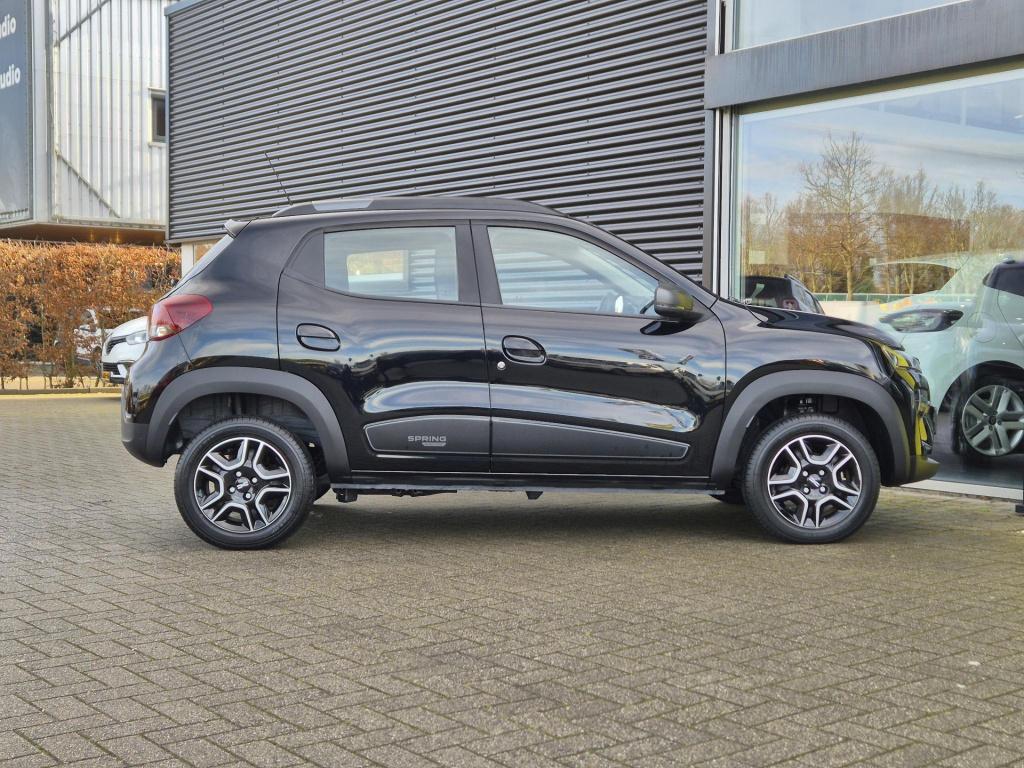 Dacia Spring expression 27 kwh lederen bekleding, navigatie, camera, ccs sn