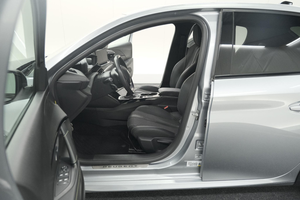 Peugeot 208 puretech 100 gt | camera | navigatie | apple carplay | parkeers