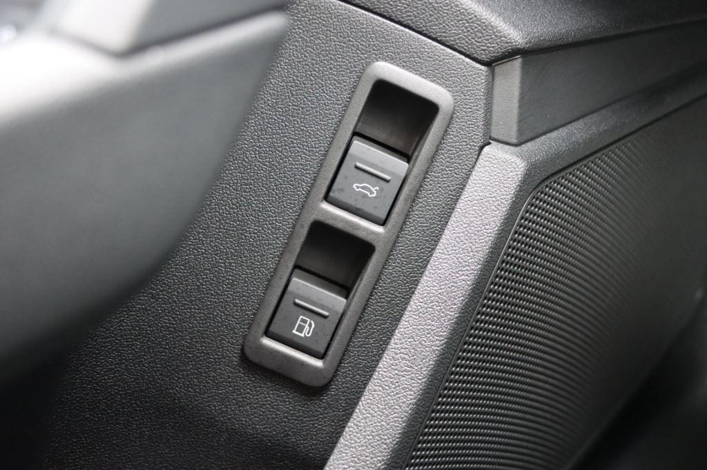 Audi A3 sportback 40 tfsi e s edition 204pk s-tronic | soh 98% l zwart opti