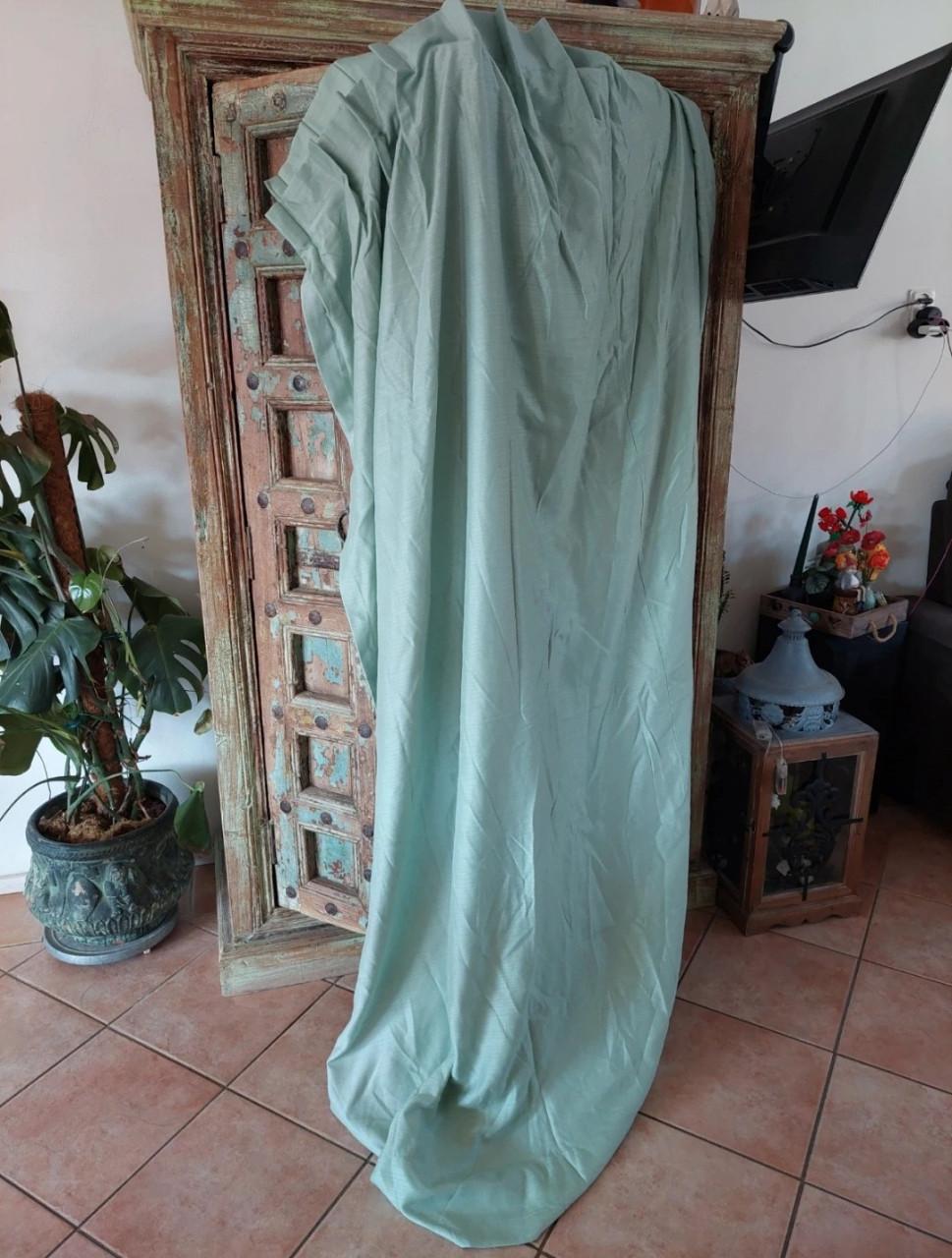 2 prachtige mintgroene gordijnen ol maat gemaskt